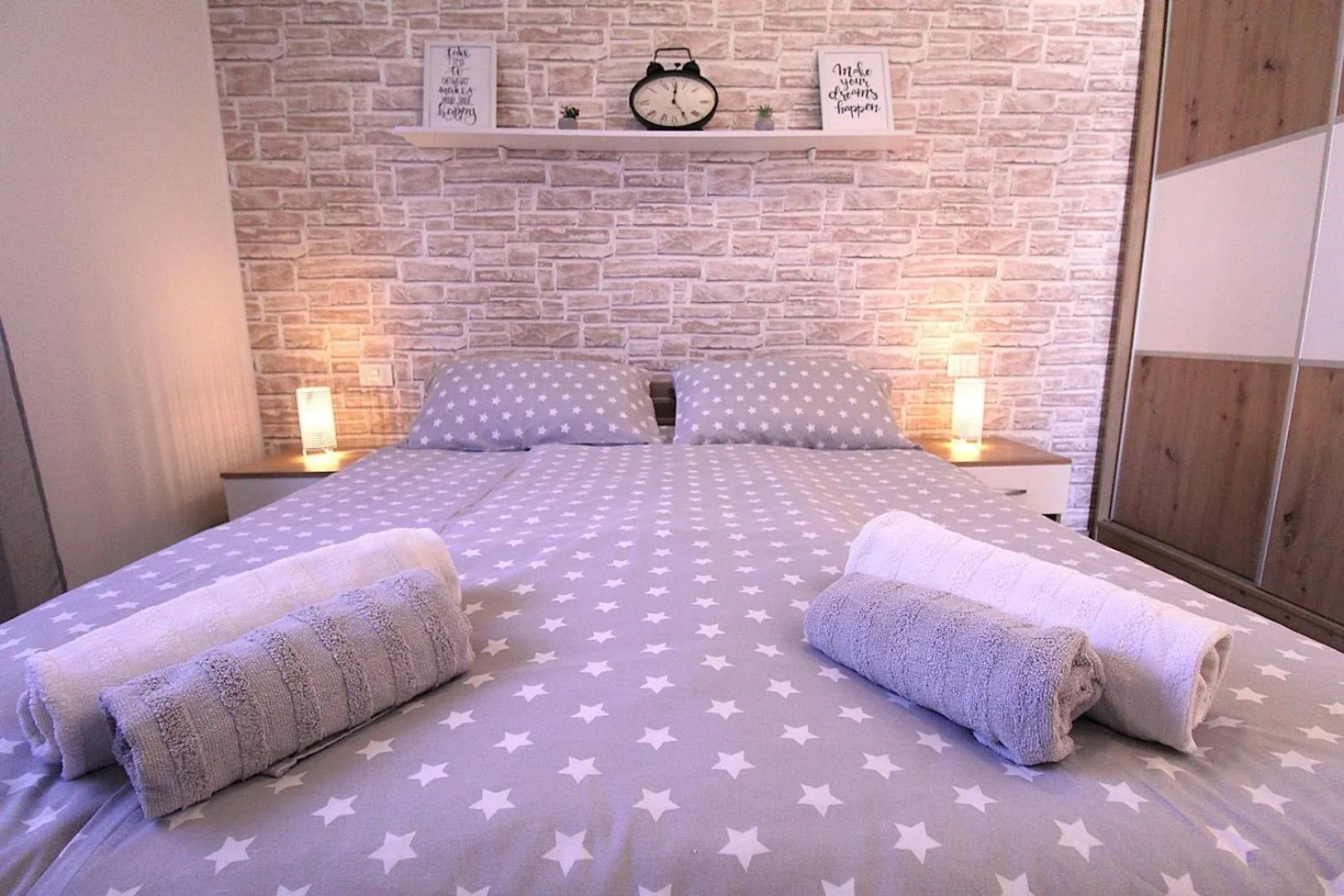 Apartments Mima زامبراتيجا